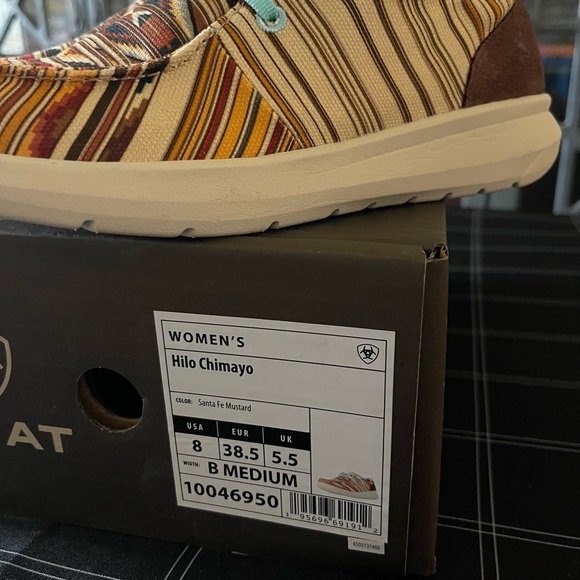 Ariat Women’s Santa Fe Hilo Chimayo Shoes *New without tags* - Picture 6 of 7